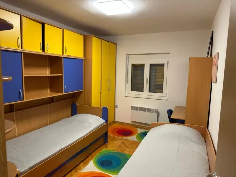 Izdavanje, dvosoban stan, 80m², Momišići, Podgorica - image 12