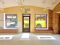 Izdavanje, poslovni prostor, 150m², Centar, Pančevo - image 2