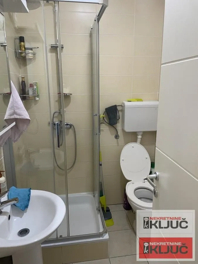 Izdavanje, jednosoban stan, 39m², Bulevar patrijarha Pavla, Novi Sad Sve Podlokacije