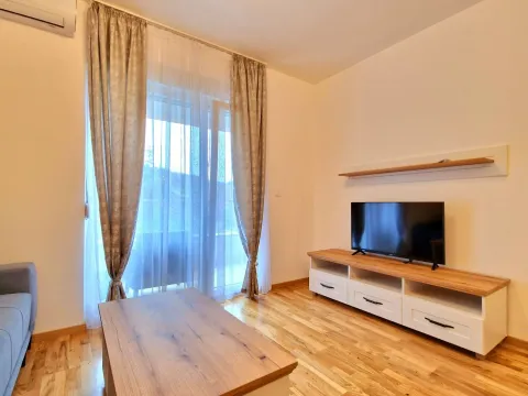 Izdavanje, jednosoban stan, 48m², Bečići, Budva - image 9
