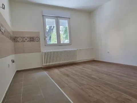Prodaja, jednosoban stan, 37m², Sajmište, Novi Sad - image 6
