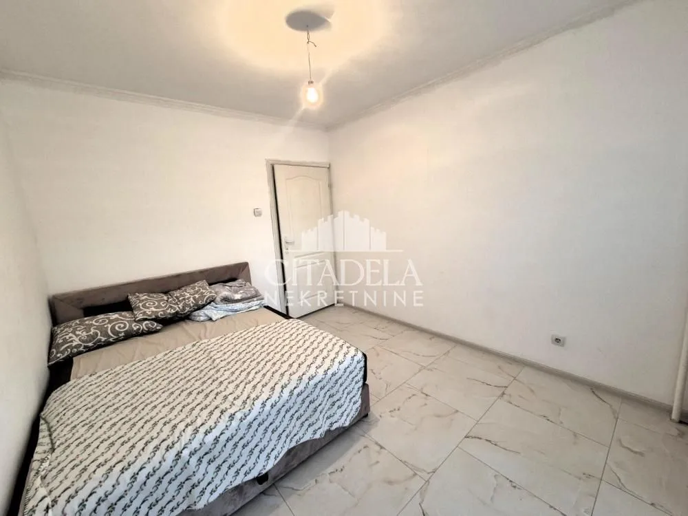 Sale, three bedroom apartment, 90m², Brace Jerković, Voždovac Sve Podlokacije