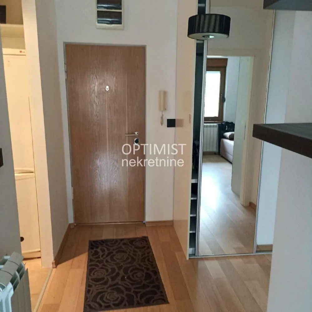 Rent, two bedroom apartment, 36m², Crveni Krst, Beograd