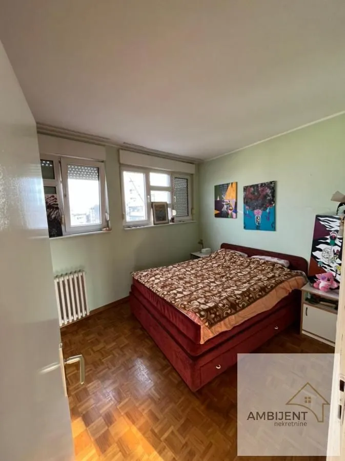 Prodaja, trosoban stan, 57m², Stari Grad, Beograd
