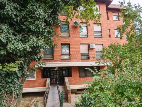 Prodaja, jednosoban stan, 30m², Vrnjačka Banja, Srbija - image 3