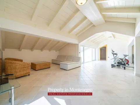 Prodaja, kuća, 971m², Petrovac, Budva - image 28