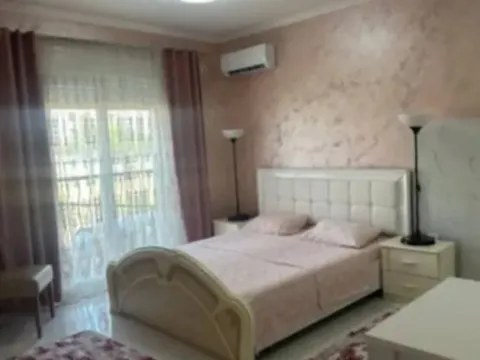 Prodaja, garsonjera, 29m², Stari Aerodrom, Podgorica - image 1