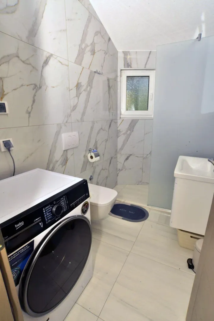 Izdavanje, jednosoban stan, 50m², Seljanovo, Tivat