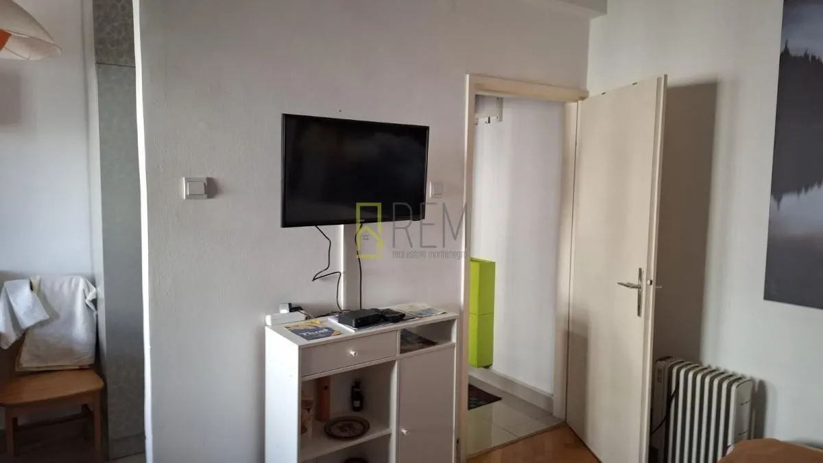 Prodaja, garsonjera, 34m², Centar, Tivat