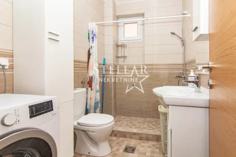 Rent, house, 70m², Tološi, Podgorica - image 2