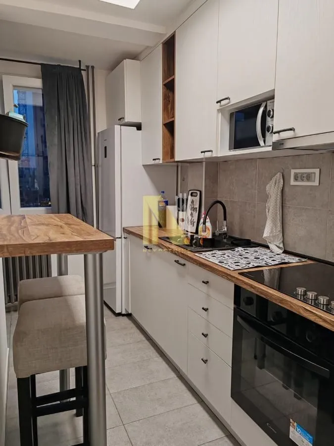 Izdavanje, dvosoban stan, 46m², Železnička Stanica, Novi Sad Sve Podlokacije