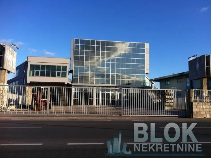 Izdavanje, poslovni prostor, 1500m², Podgorica, Crna Gora