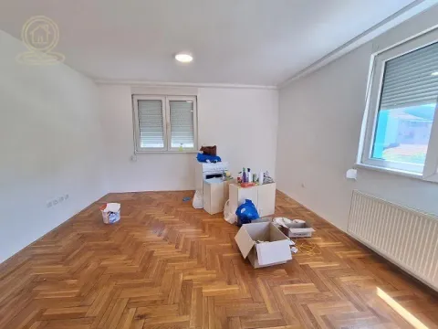 Izdavanje, trosoban stan, 65m², Rotkvarija, Novi Sad Sve Podlokacije - image 9