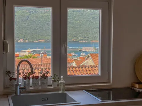 Prodaja, trosoban stan, 107m², Đenovići, Herceg Novi - image 12