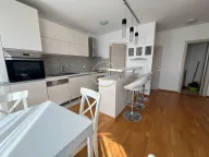 Izdavanje, trosoban stan, 80m², Centar, Novi Sad - image 5