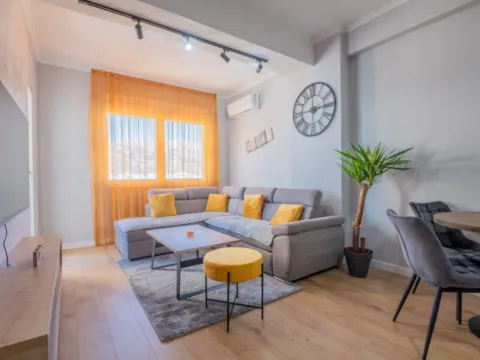 Izdavanje, jednosoban stan, 45m², Centar, Bar - image 5