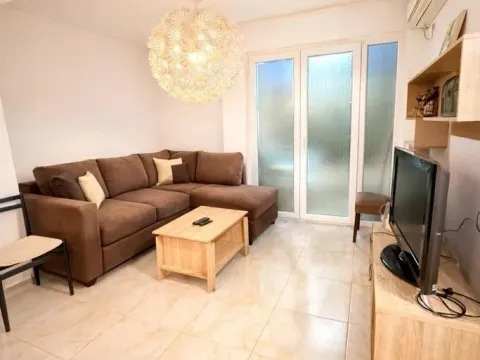 Prodaja, jednosoban stan, 40m², Budva, Crna Gora - image 1
