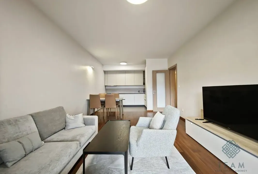 Izdavanje, dvosoban stan, 69m², Master Kvart, Podgorica