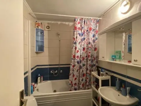 Sale, three bedroom apartment, 75m², Medaković Sve Podlokacije, Beograd - image 8