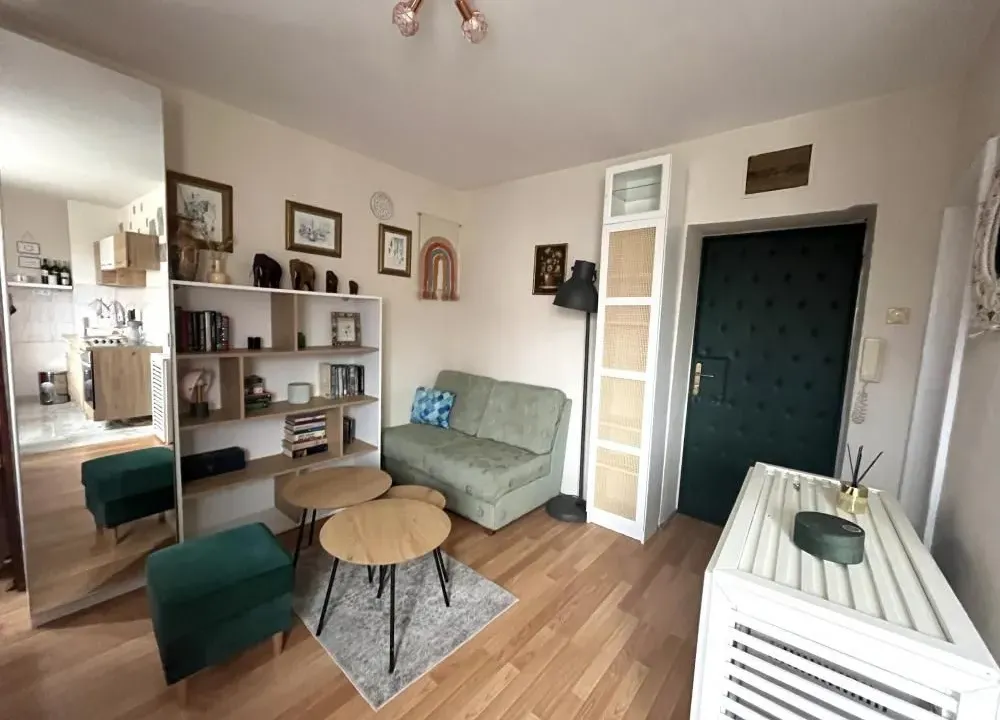 Izdavanje, dvosoban stan, 32m², Gradska Bolnica, Zvezdara Sve Podlokacije