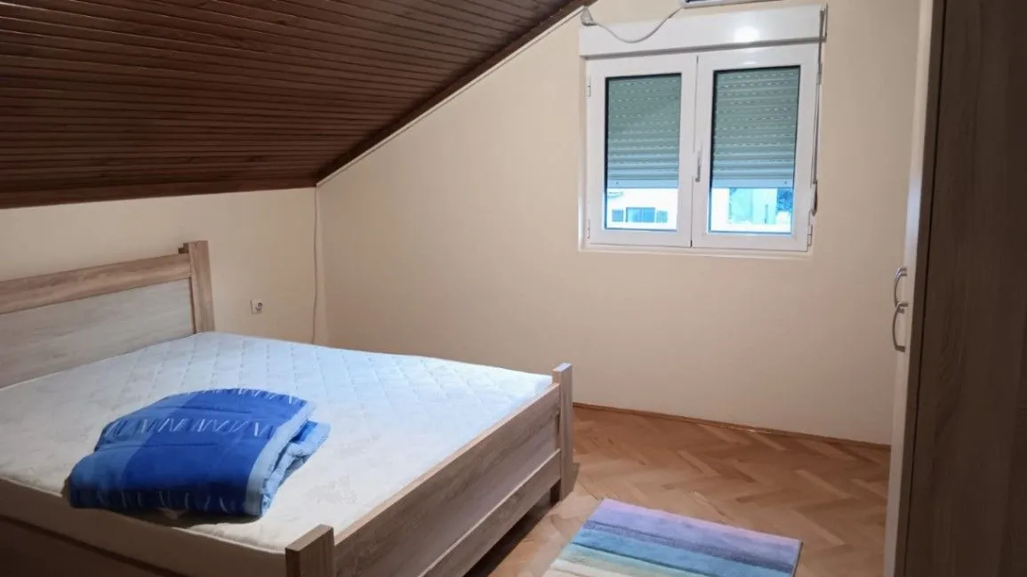 Izdavanje, jednosoban stan, 45m², Zabjelo, Podgorica