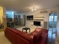 Izdavanje, dvosoban stan, 67m², Pobrežje, Podgorica - image 1