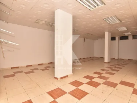 Prodaja, poslovni prostor, 240m², Gintaš, Podgorica - image 8