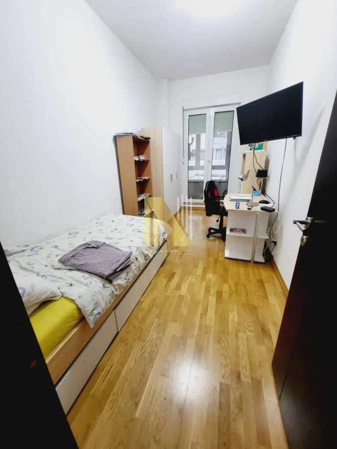 Sale, four bedroom apartment, 108m², Bulevar Oslobodjenja, Novi Sad Sve Podlokacije