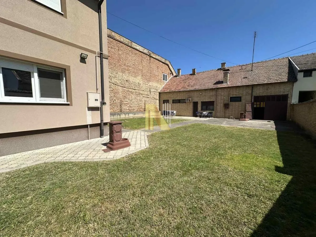 Prodaja, kuća, 175m², Centar, Zrenjanin