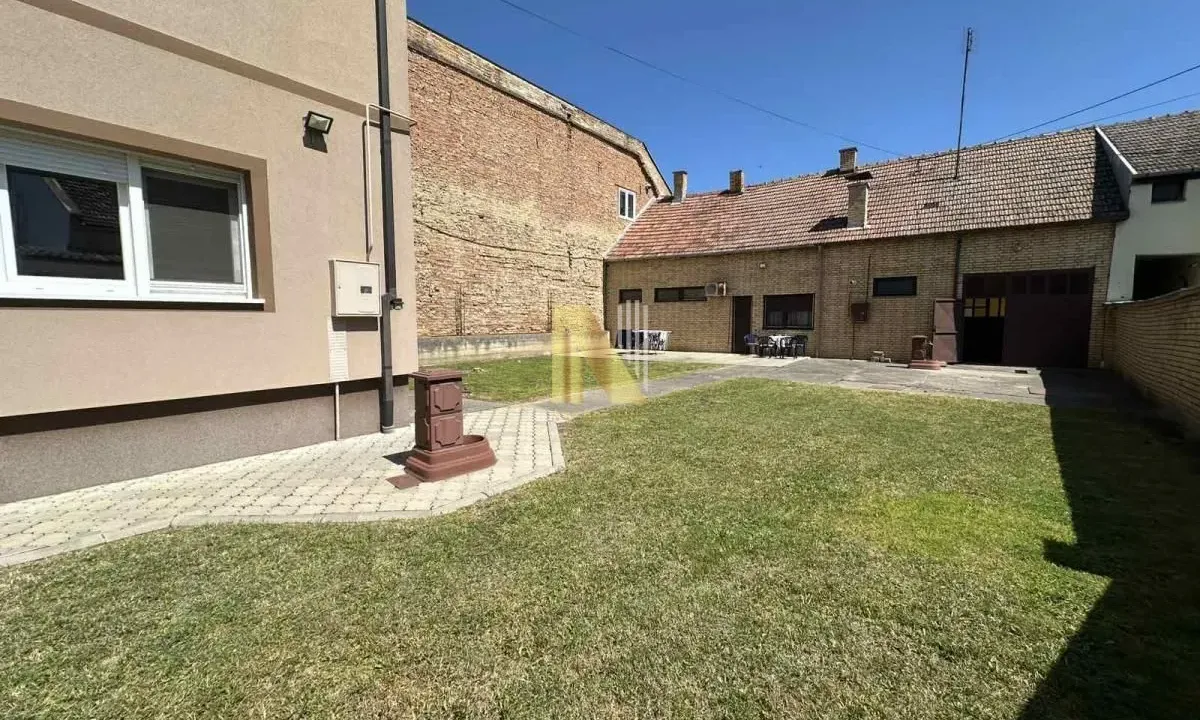 Sale, house, 175m², Centar, Zrenjanin