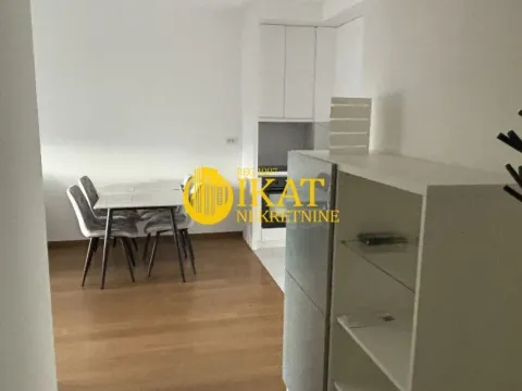 Izdavanje, trosoban stan, 63m², Lion, Zvezdara Sve Podlokacije - image 7