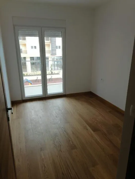 Izdavanje, poslovni prostor, 45m², City Kvart, Podgorica