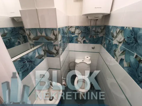 Rent, three bedroom apartment, 90m², Blok 5, Podgorica - image 9