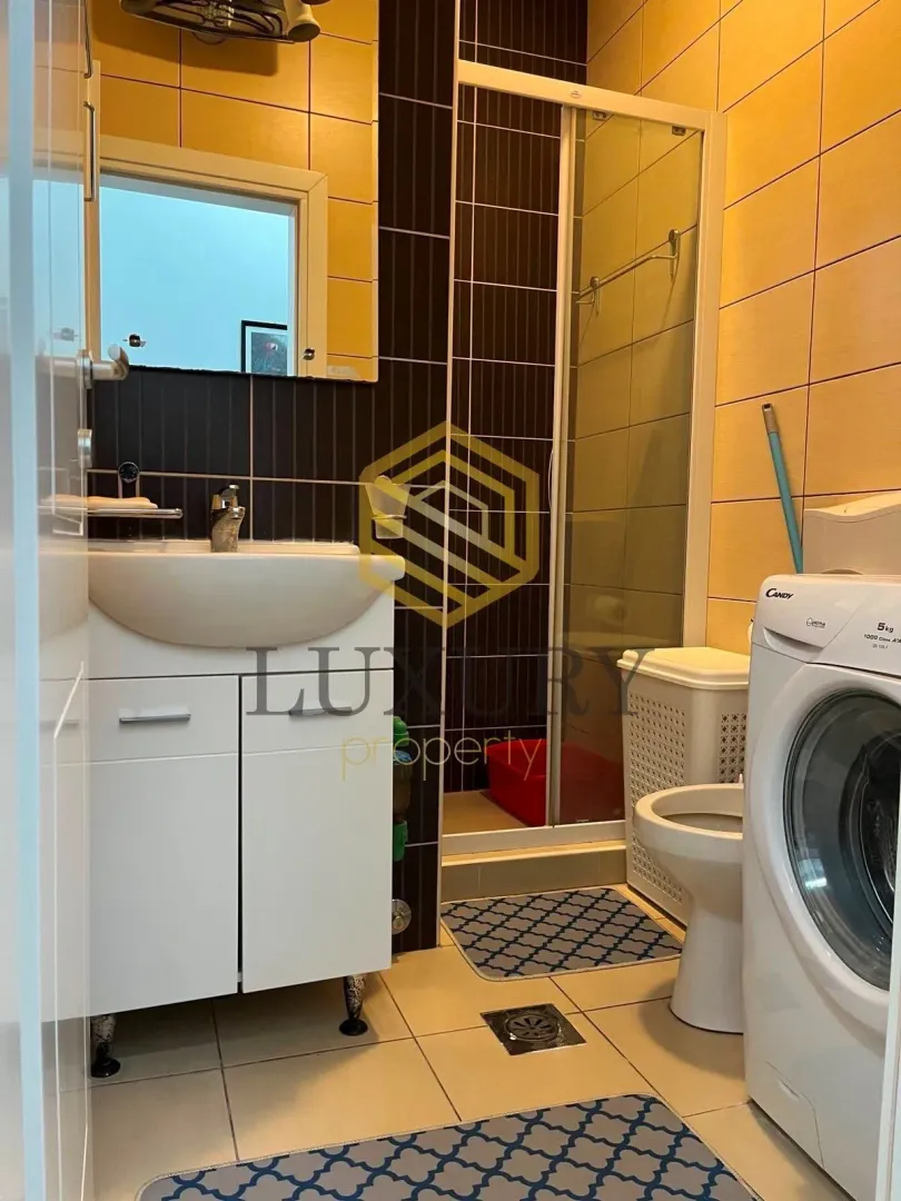 Prodaja, dvosoban stan, 68m², Centar, Podgorica