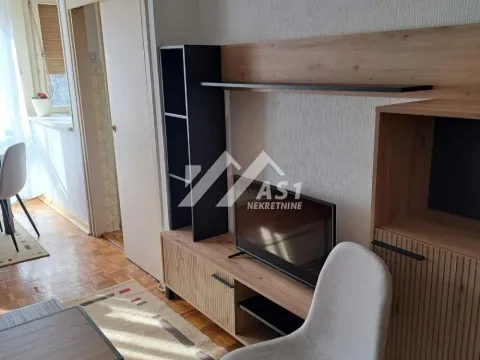 Izdavanje, dvosoban stan, 61m², Bulevar Oslobodjenja, Novi Sad Sve Podlokacije - image 2