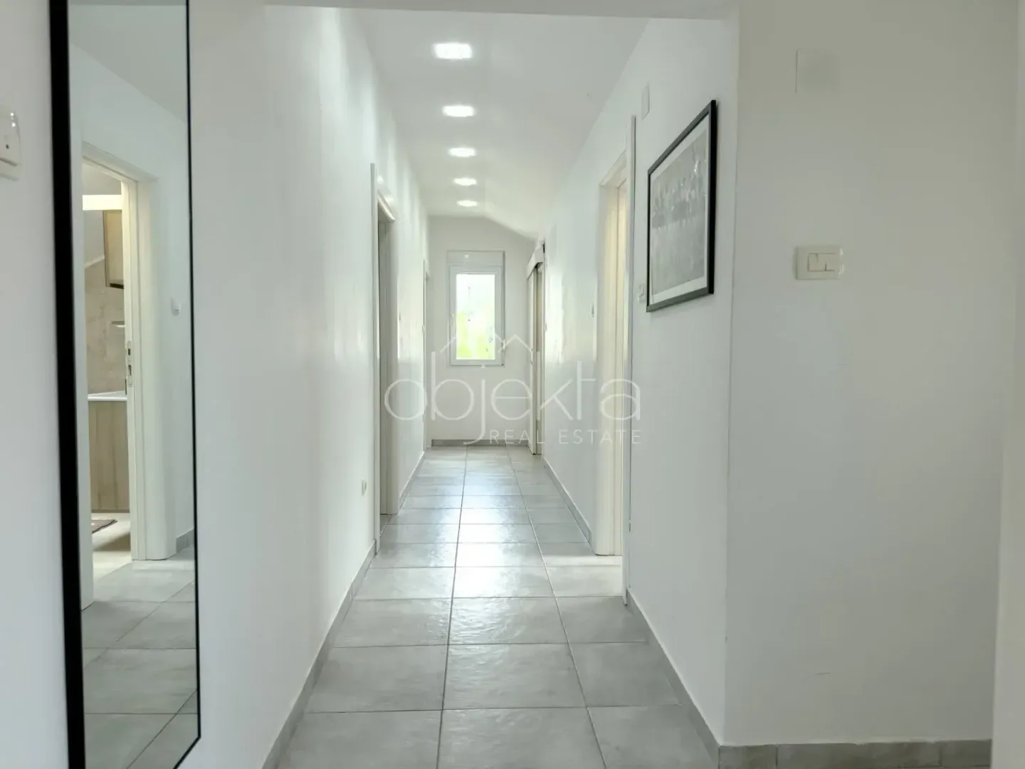 Rent, two bedroom apartment, 85m², Tivat, Crna Gora