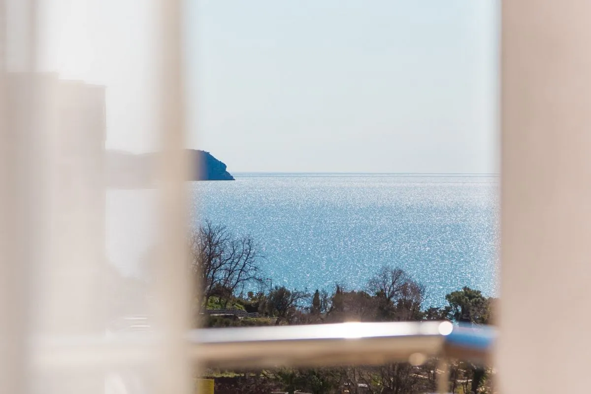 Sale, three bedroom apartment, 107m², Bečići, Budva