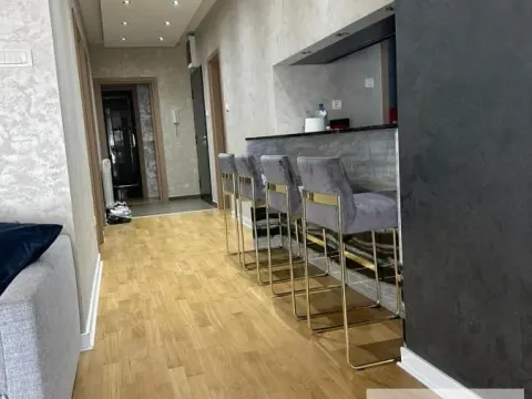 Prodaja, trosoban stan, 110m², Centar, Stara Pazova - image 18