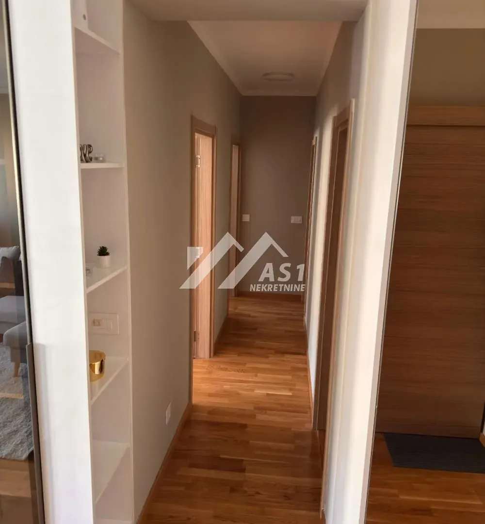 Izdavanje, trosoban stan, 70m², Jugovićevo, Novi Sad Sve Podlokacije