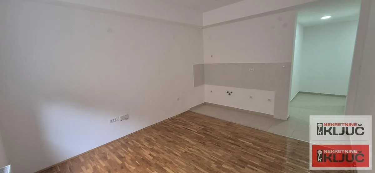 Prodaja, garsonjera, 28m², Lipov gaj, Novi Sad Sve Podlokacije