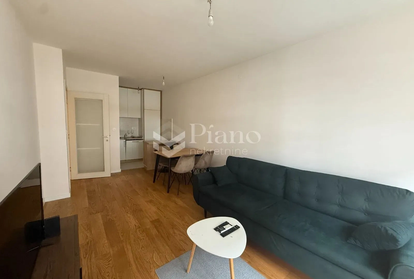 Rent, apartment, 42m², Central Point, Podgorica