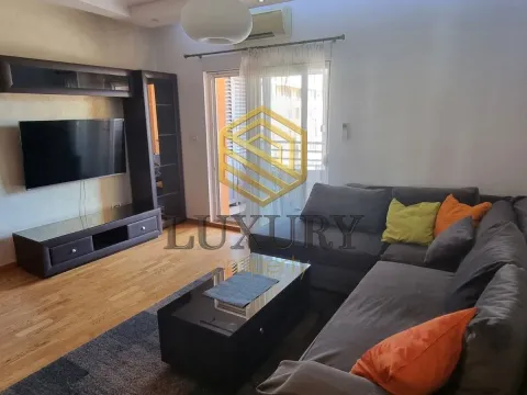 Izdavanje, dvosoban stan, 68m², City Kvart, Podgorica - image 2
