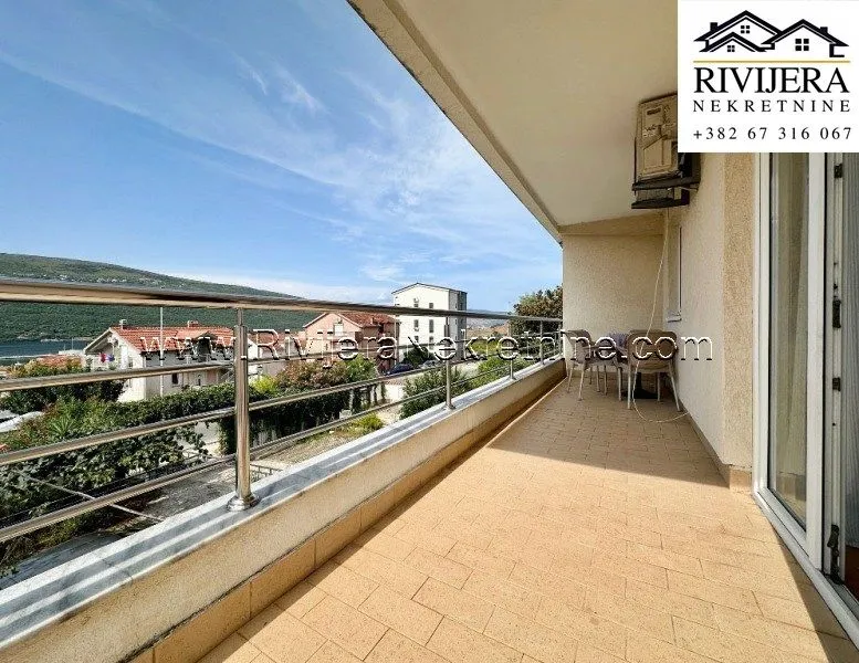 Sale, two bedroom apartment, 72m², Đenovići, Herceg Novi