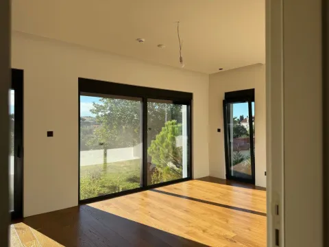 Sale, house, 262m², Gornja Gorica, Podgorica - image 7