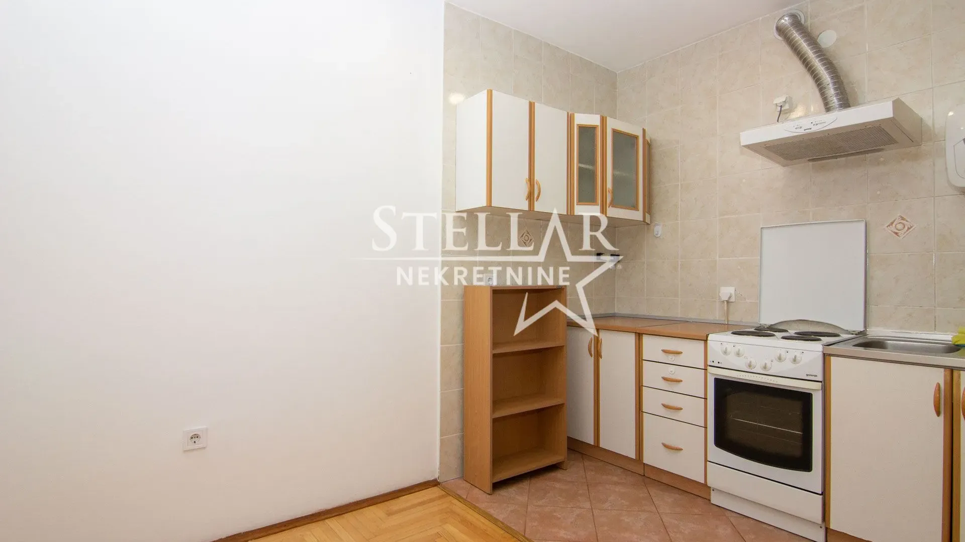 Izdavanje, dvosoban stan, 60m², Preko Morače, Podgorica