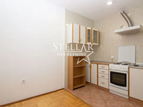 Izdavanje, dvosoban stan, 60m², Preko Morače, Podgorica - image 5