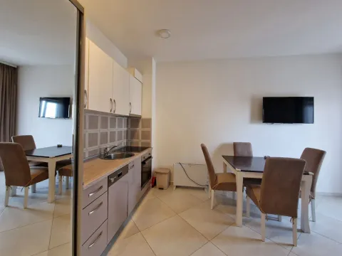 Izdavanje, jednosoban stan, 45m², Bečići, Budva - image 2