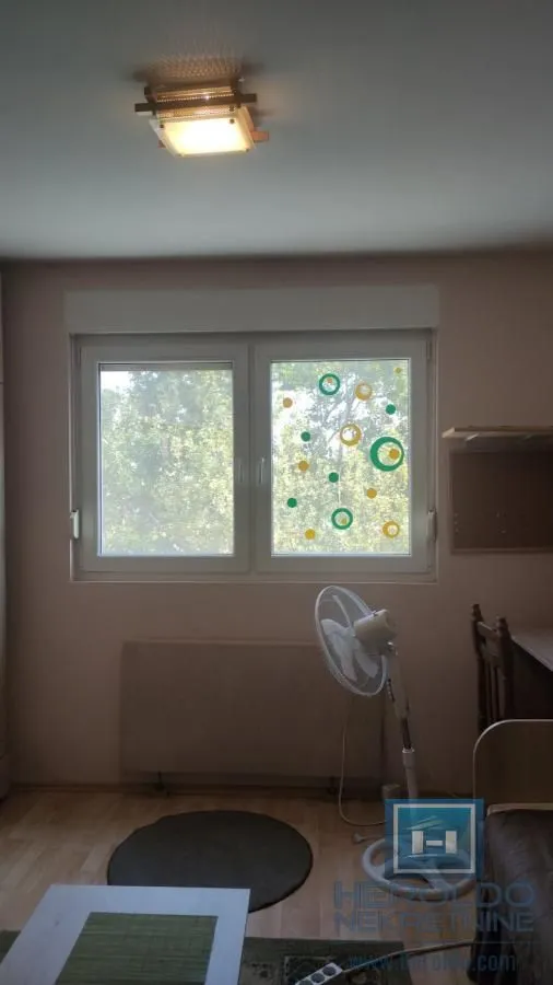 Izdavanje, garsonjera, 27m², Centar, Jagodina