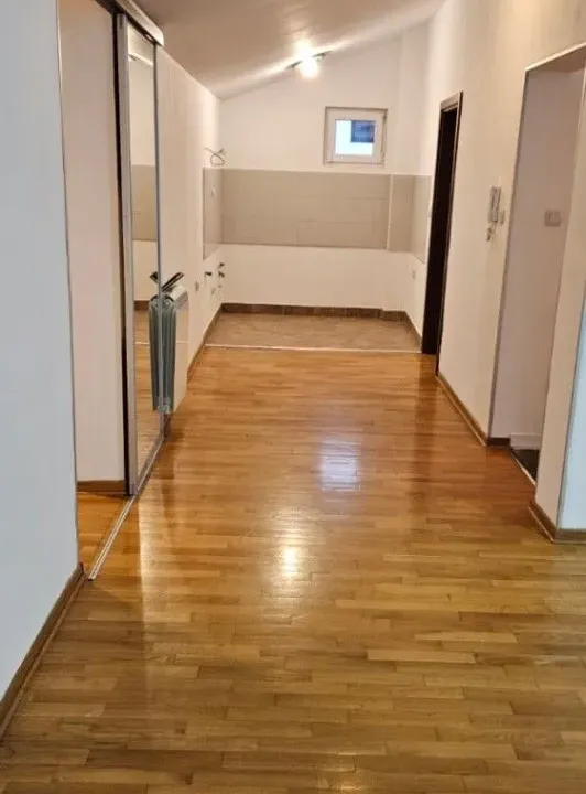 Sale, three bedroom apartment, 90m², Voždovac Sve Podlokacije, Beograd