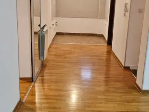 Prodaja, trosoban stan, 90m², Voždovac Sve Podlokacije, Beograd - image 1